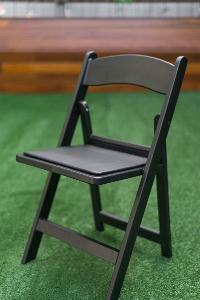 black plastic americana chair