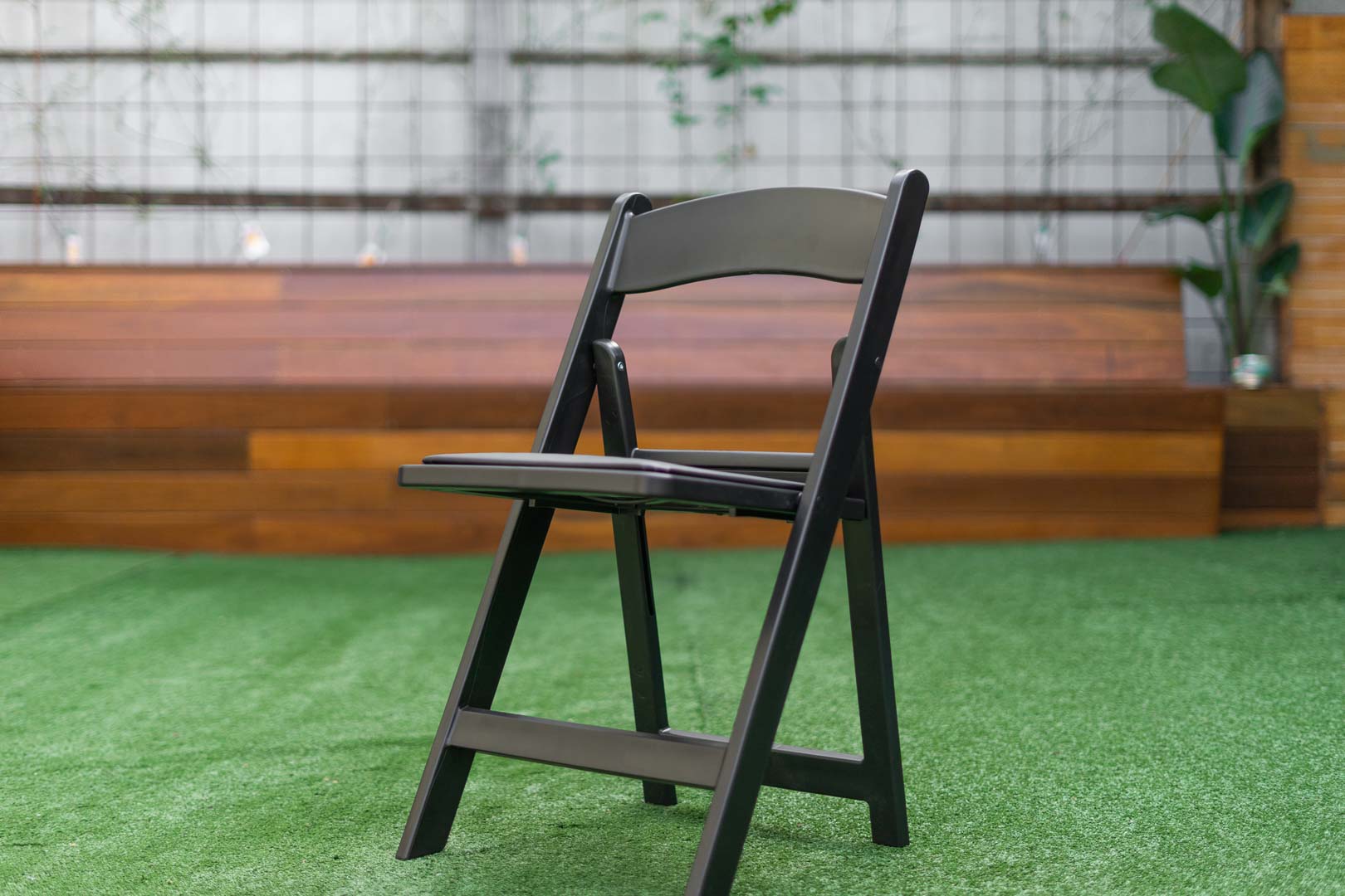 black americana folding chair