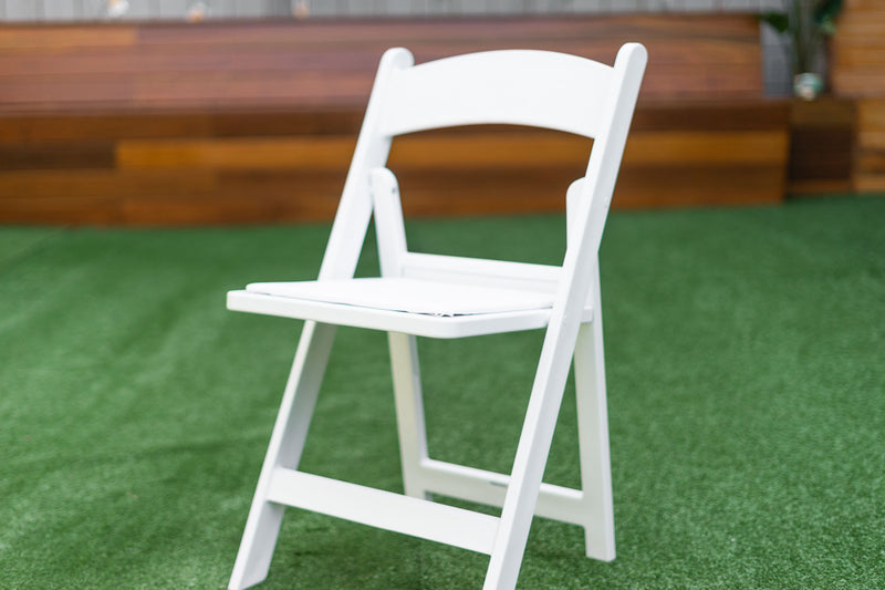 white americana chair