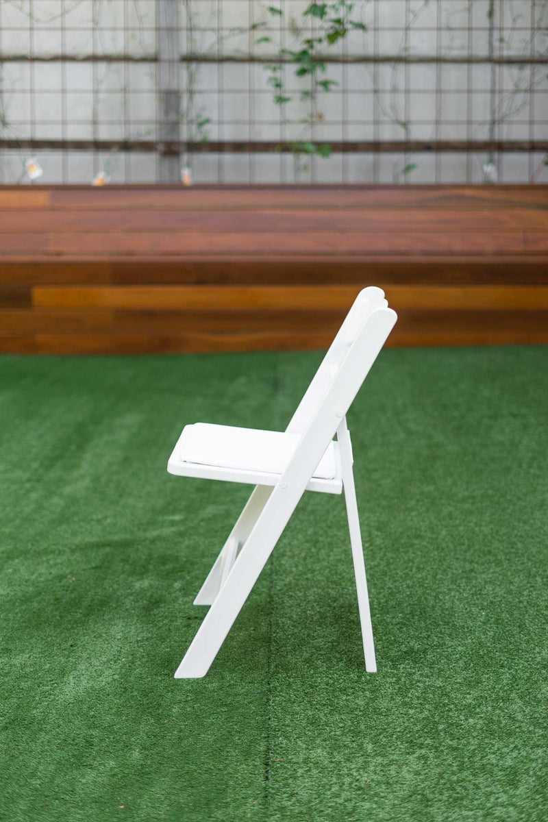 white americana chair